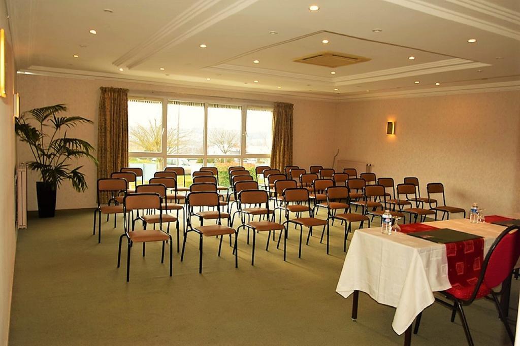 Hotel Altina Pacy-sur-Eure Luaran gambar