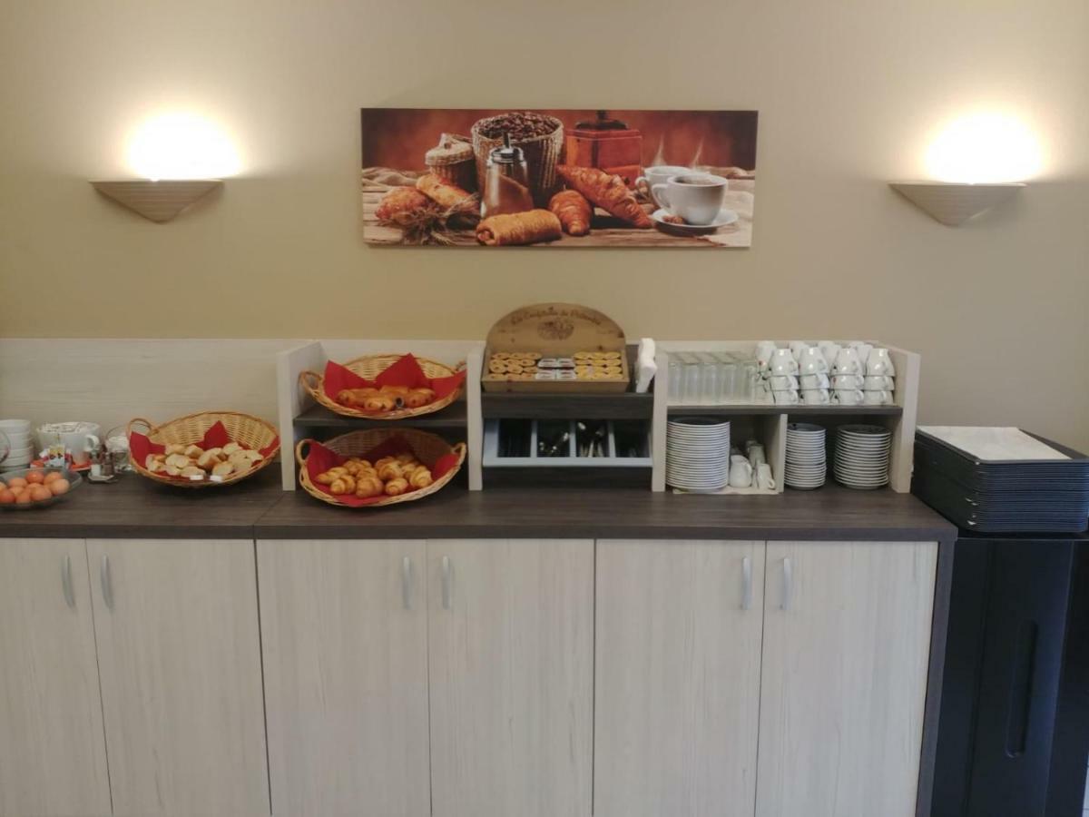 Hotel Altina Pacy-sur-Eure Luaran gambar